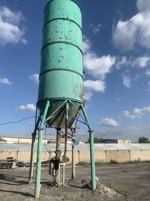 Продается  или обмен силос 40 тн для хранения и фасовки цемента