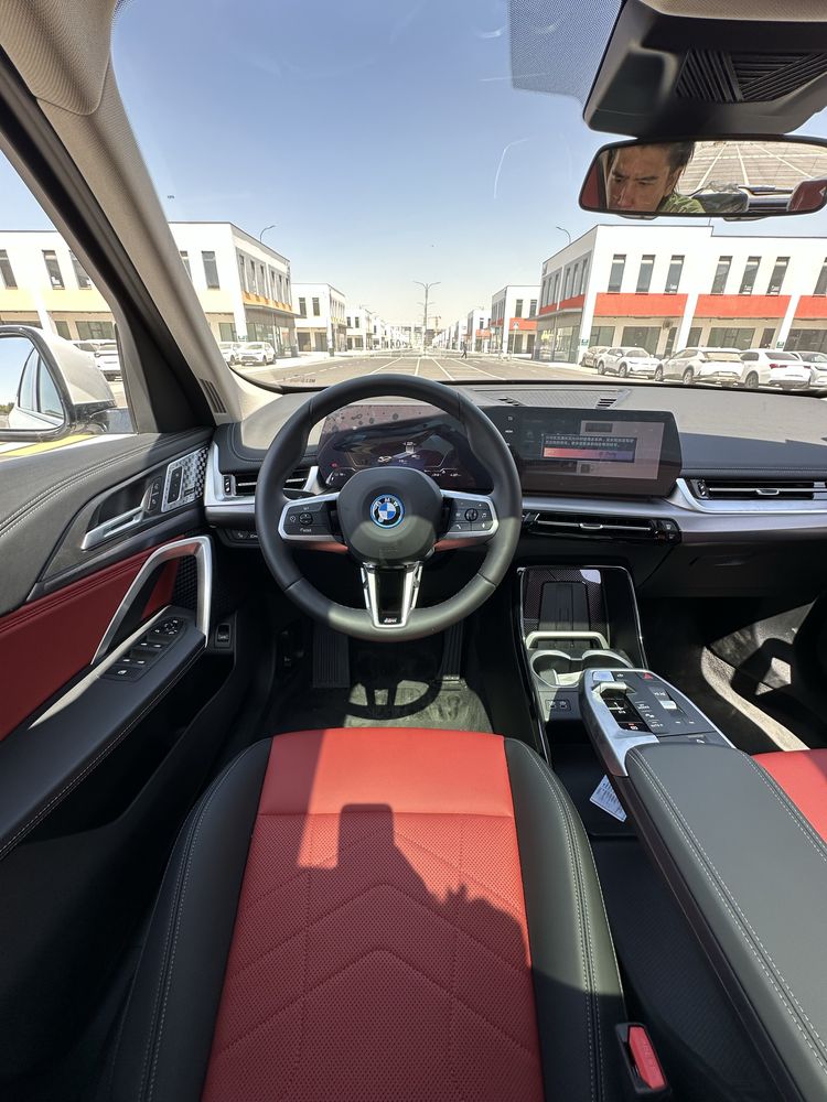 BMW ix1 30L xDrive Notarius