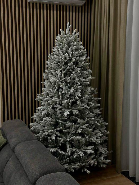 Заснежанная елка 210см