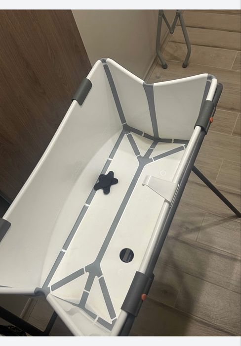 Сгъваема вана със стойка Stokke