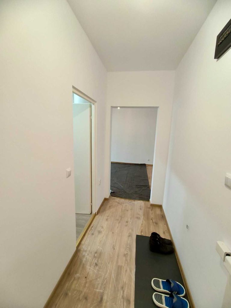 Продава се Двустаен апартамент в Разград, Лудогорие - 63 кв.м за 1012 €/кв.м - Снимка #6