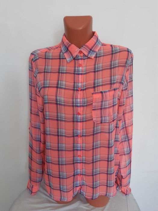 camasa roz cu carouri albastre