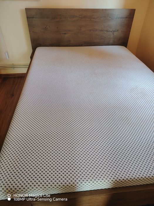 Pat matrimonial puțin folosit 160x200