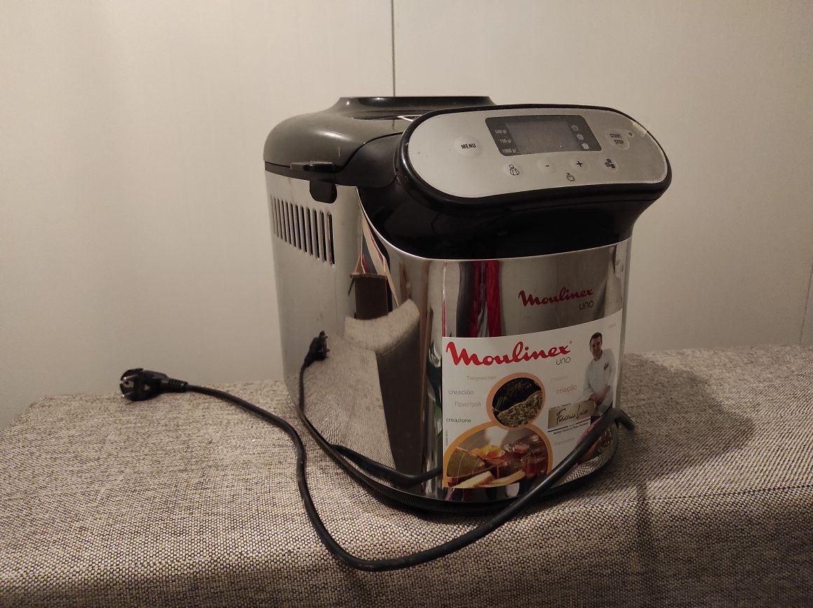 Masina de paine Moulinex Uno OW310E, 700 W, 1000 g, 15 programe, Negru