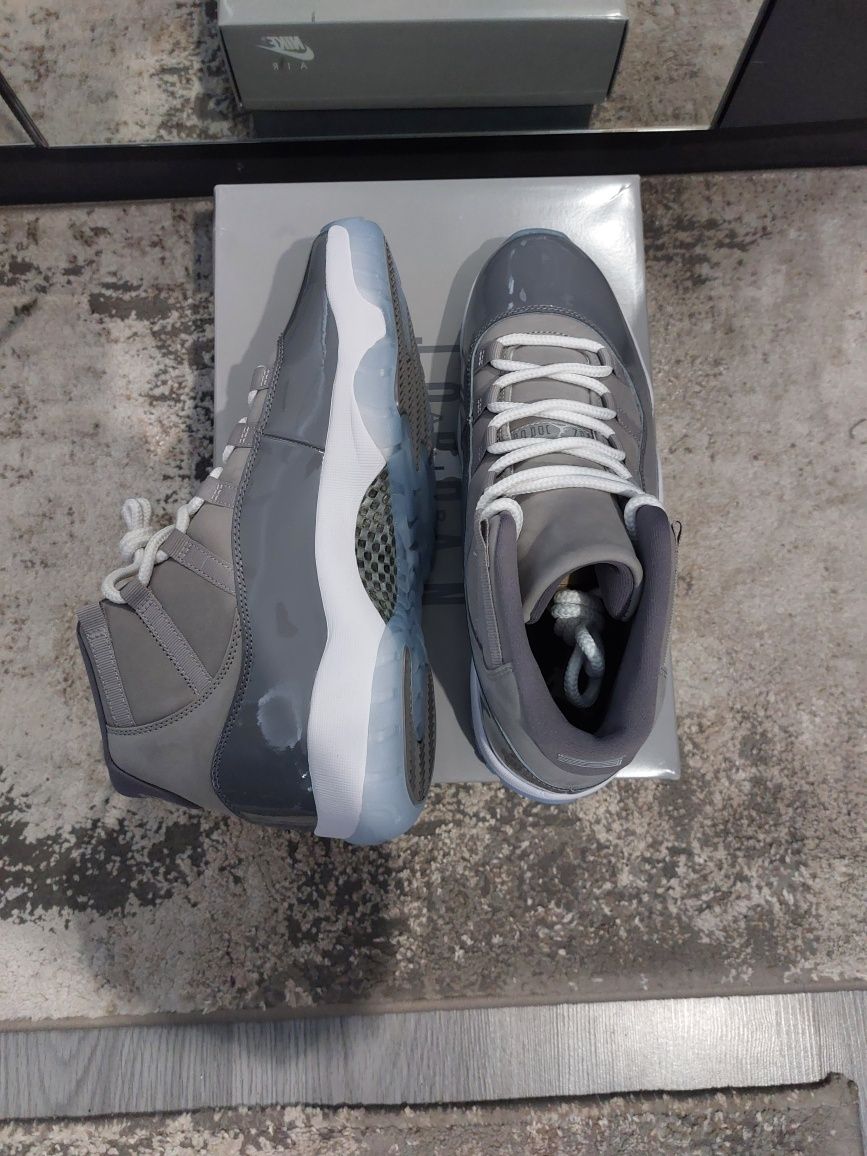 Air Jordan 11 Cool Grey