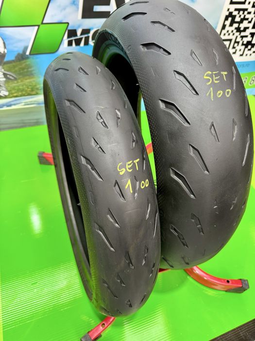 Set Anvelope Moto 120 70 17 si 180 55 17 Michelin 2023 Power5 Set100