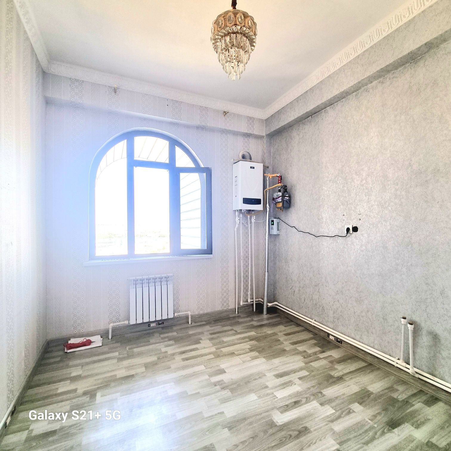 Сергели-6а. "ЧинаХаус" ЖК. 1/10/10. 42м²