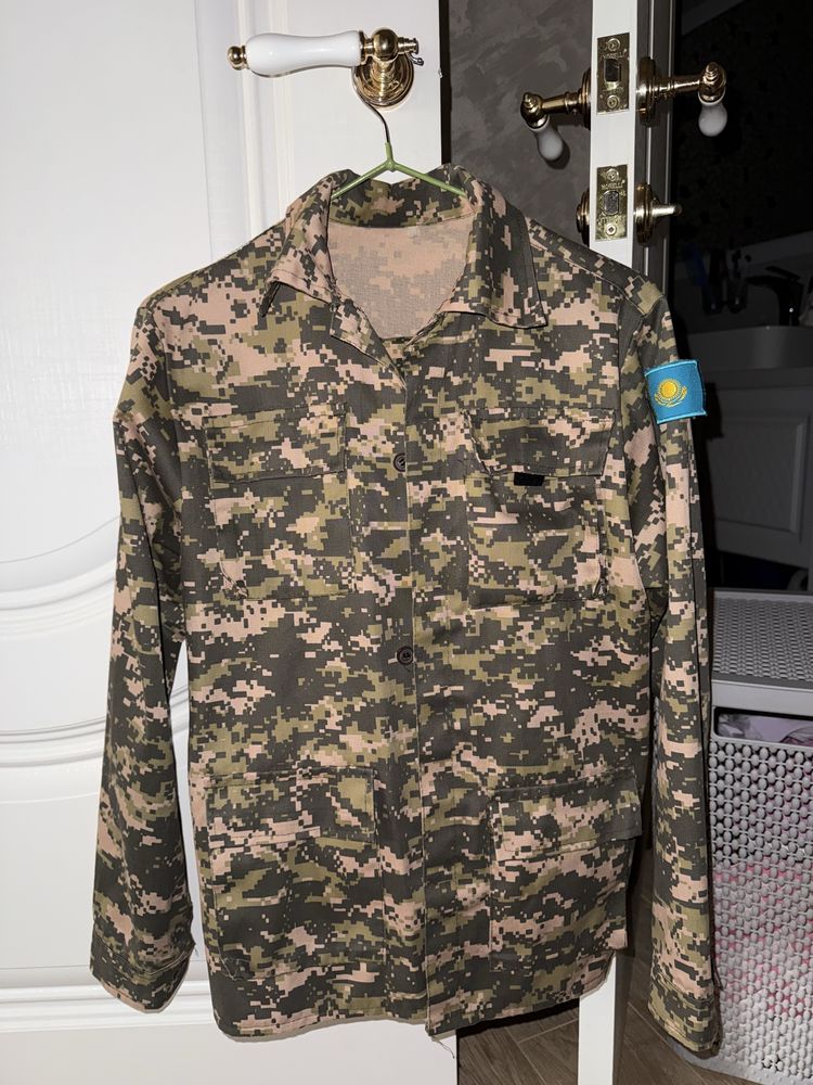 Продам форму комуфляж
