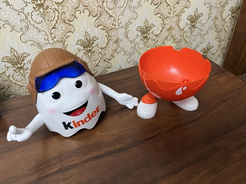 Продается Киндер игрушка