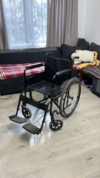 инвалидная коляска
