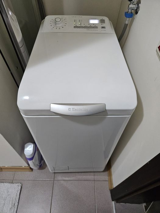 Пералня с горно зареждане Electrolux