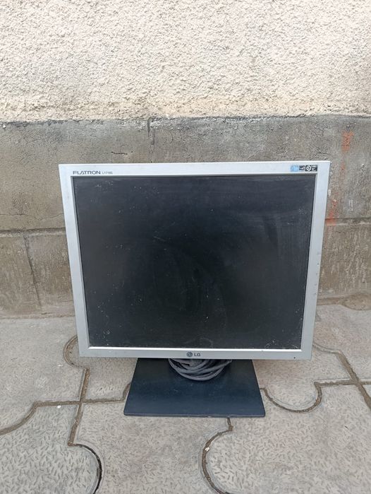 Монитор в рабочем  состояний