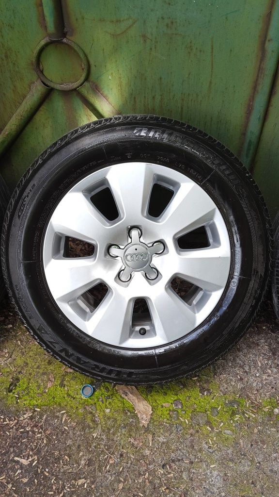 Джанти с гуми 225/60/16 Audi 66.6-57.1 A4,A6,A8 (5x112)