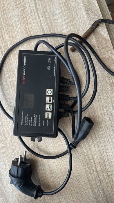 Микропроцессорный терморегулятор б/у