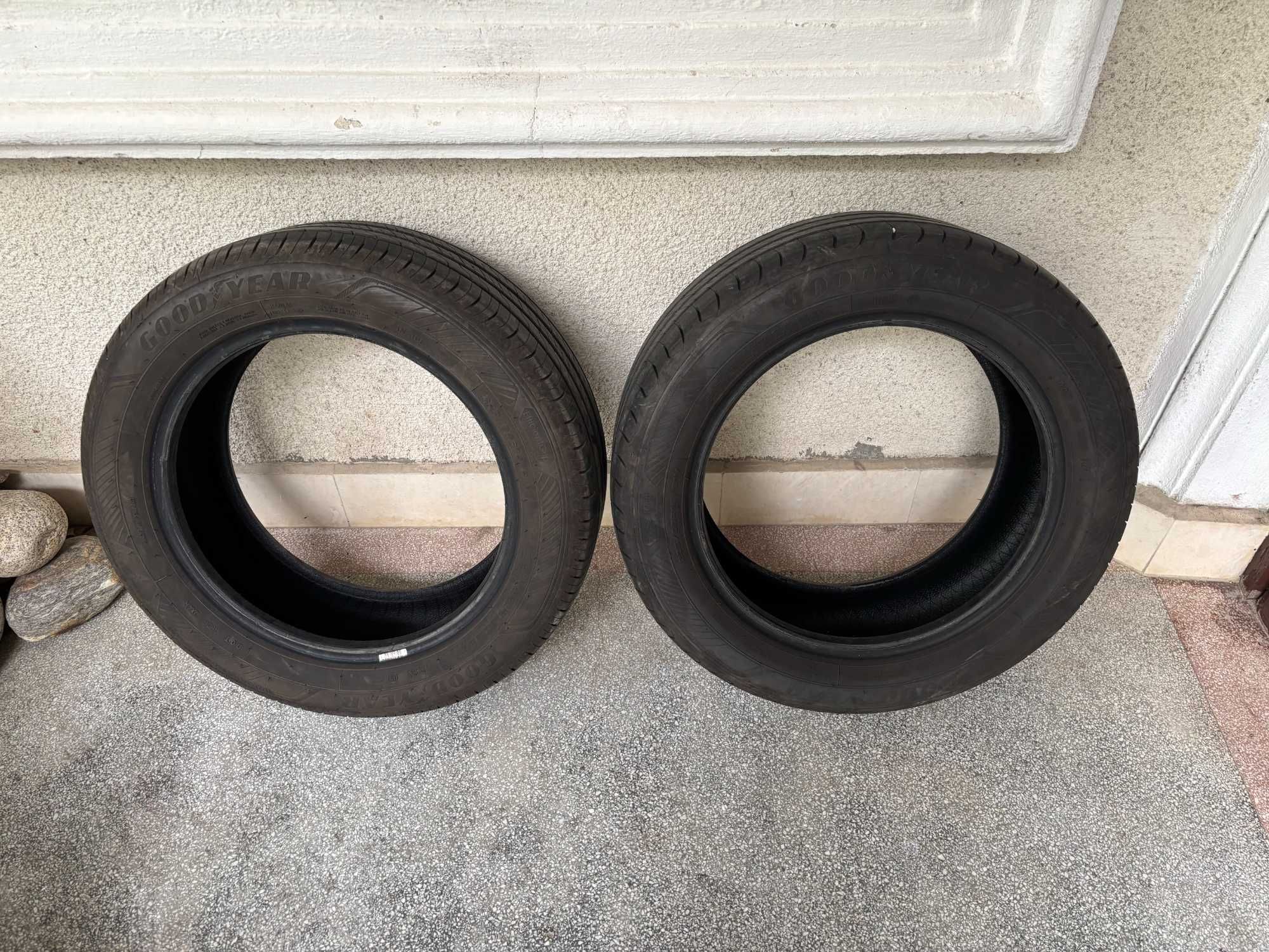 2бр летни гуми Goodyear
