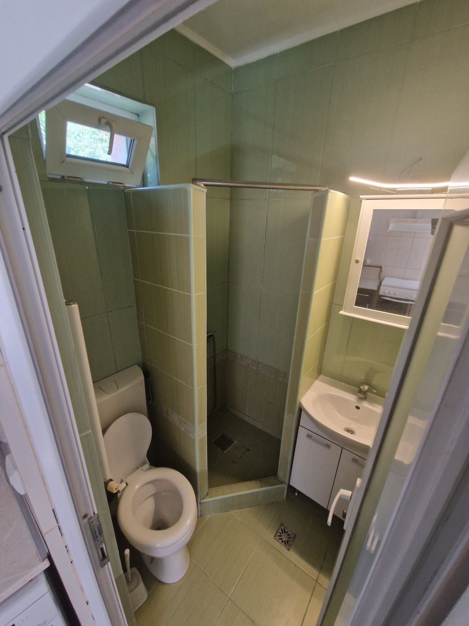 Anexa casa de inchiriat zona Stadion Farul (Delfinariu)l
