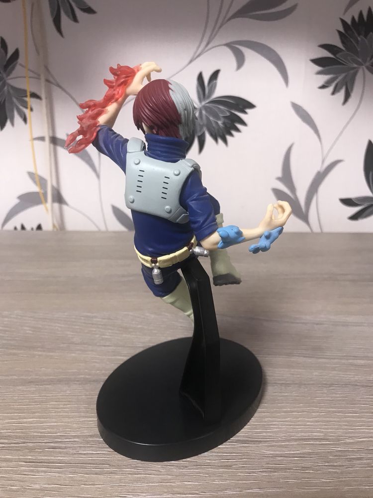 Figurina Todoroki din My Hero Academia