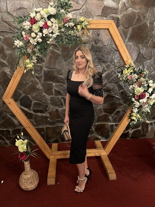 Vand rochie in stare bună marime L