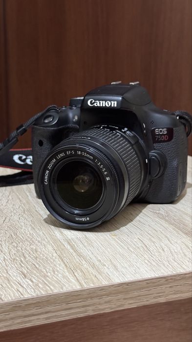 Canon EOS 750D kit 18-55mm