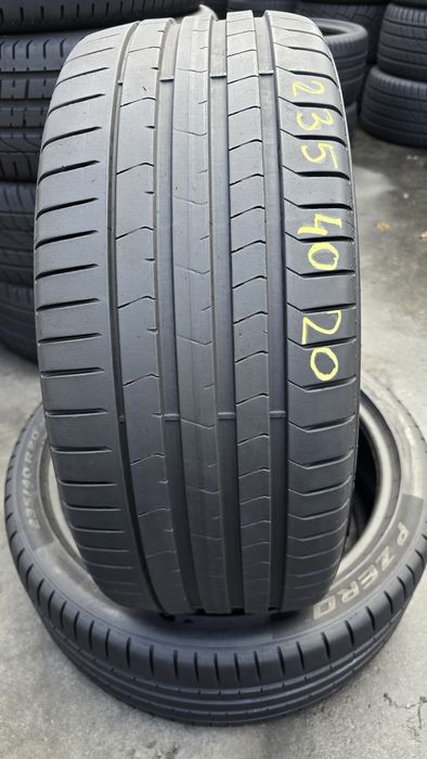 2 anvelope vară Pirelli 235/40/20 dot 2023