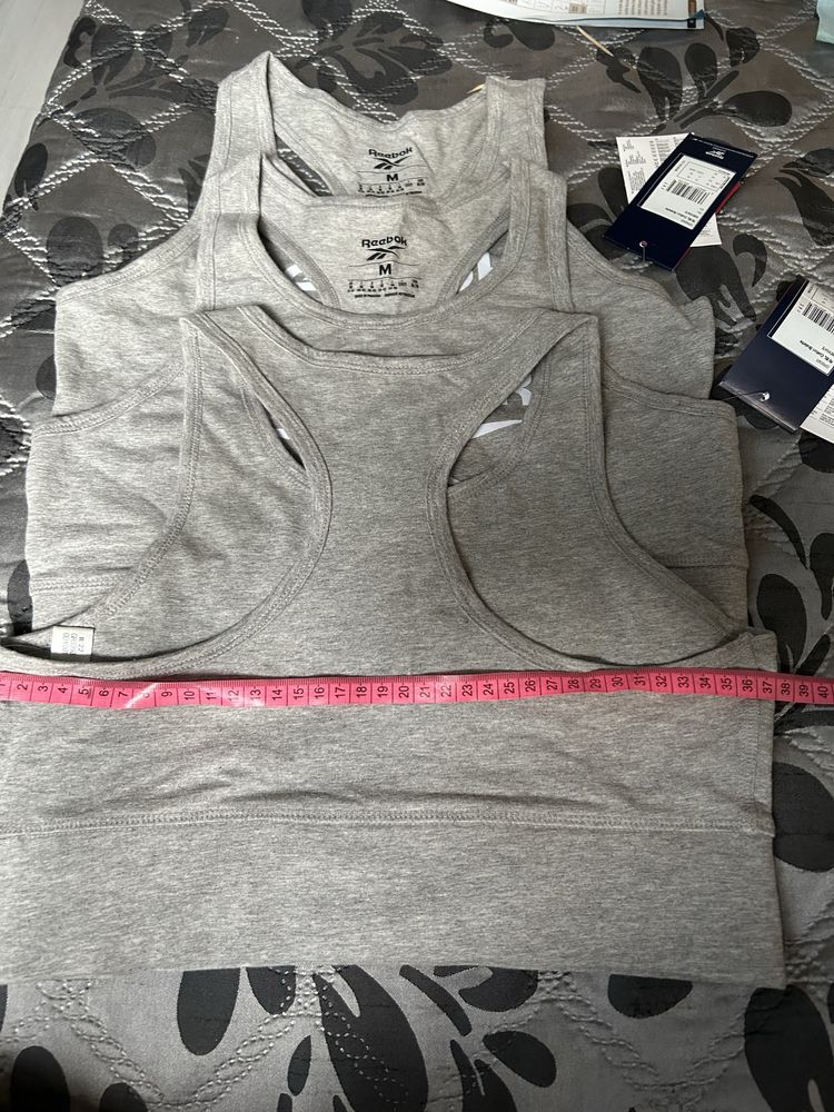 Bustiera reebok fete