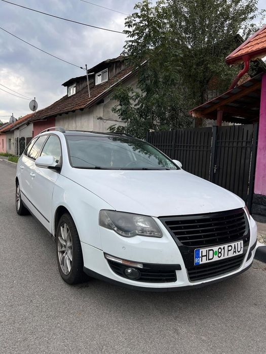 Vând passat b6 2010 în stare bună