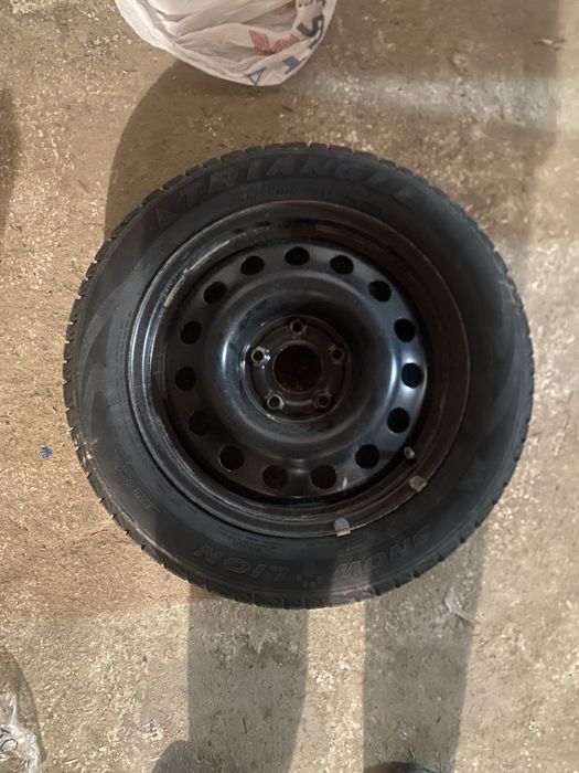 Шины зимние с диском 16д 4 шт