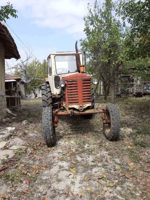 Продавам трактор Беларус 5 lc