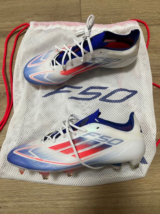 Новые бутсы по хорошей цене