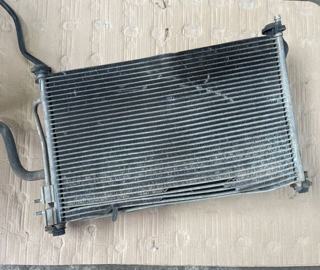 Radiator apa racire motor Volkswagen VW Passat B5