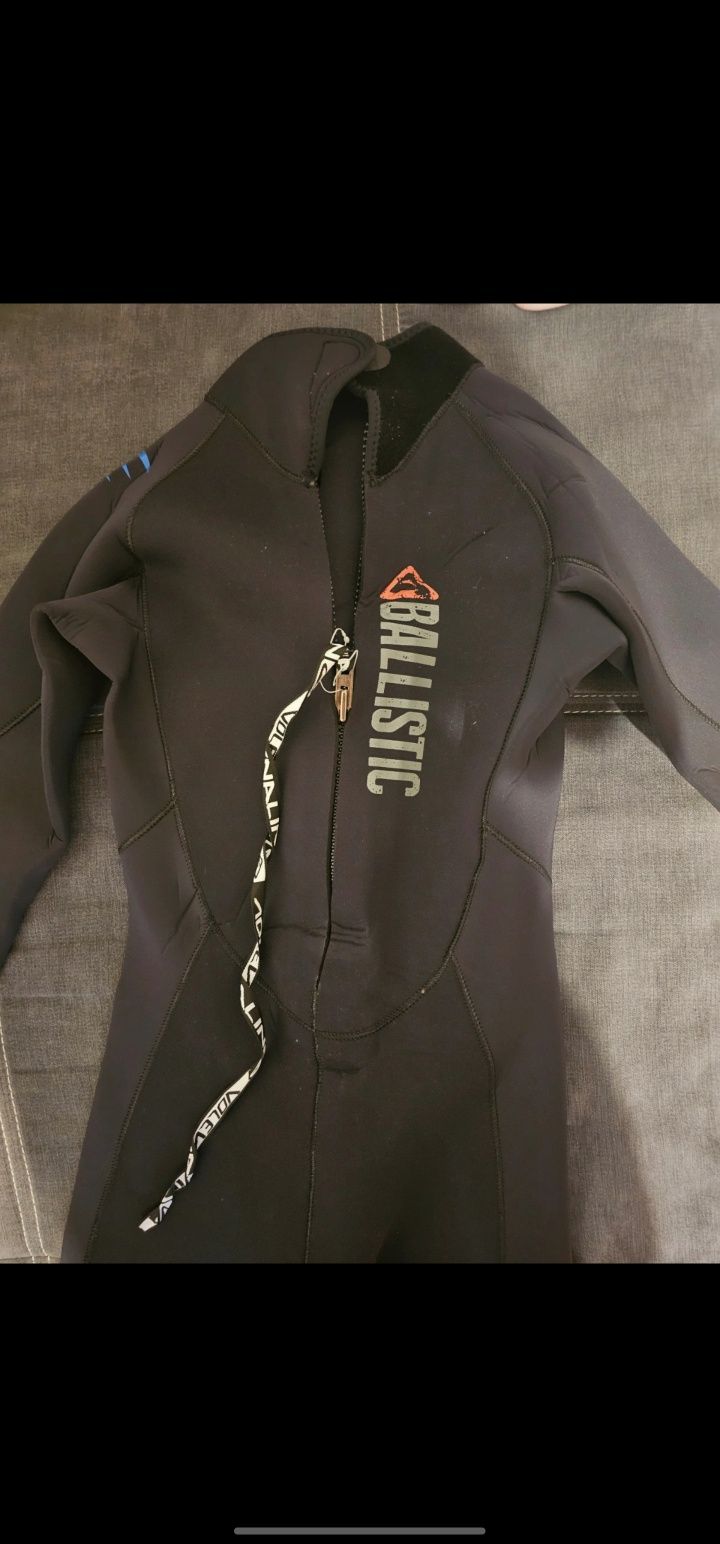 Vând Adrenaline Ballistic costum din neopren