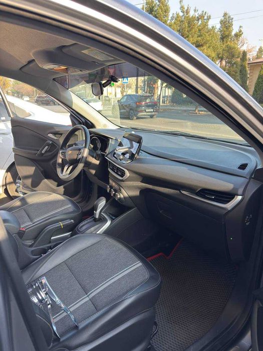 Tracker LTZ PLUS 2023