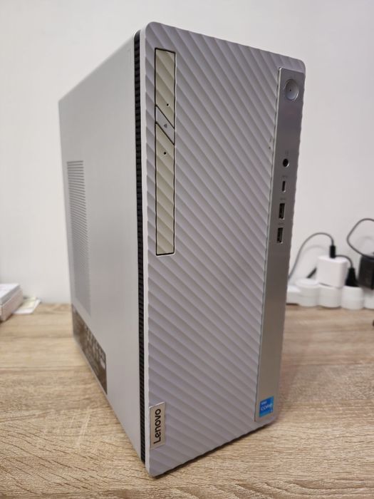 LENOVO IdeaCentre, Intel Core i3-12100  4.3GHz, 8GB RAM DDR5