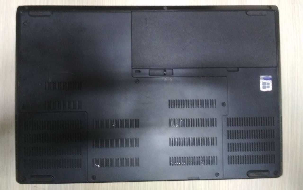 ThinkPad P52 (i7-6 yadro 12 patok/32 gb/m.2 512gb/Quadro P1000 (4gb) )