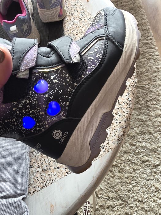 Sketchers  waterproor