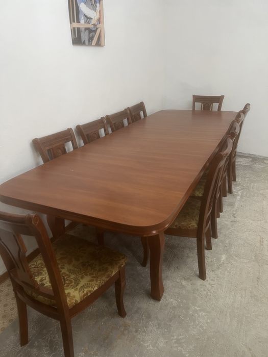 Продам стол и стулья