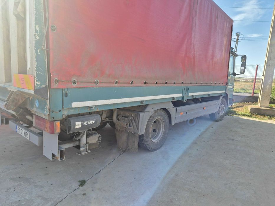 Atego 817 mercedes cu oblon hidraulic