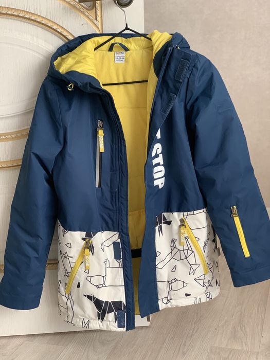 куртка  зимняя на мальчика 11 -12 лет