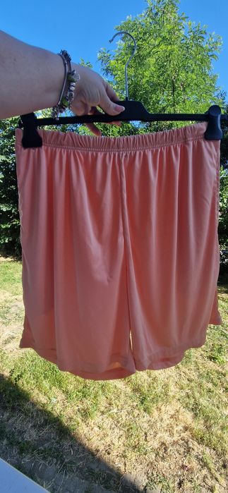 Pantaloni scurți lejeri superbi