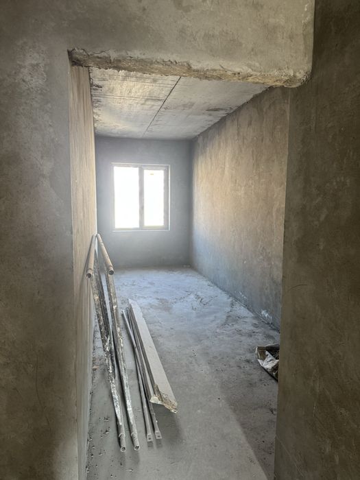 Novostroya Dom 3 xona 67 kv/m eshonguzar