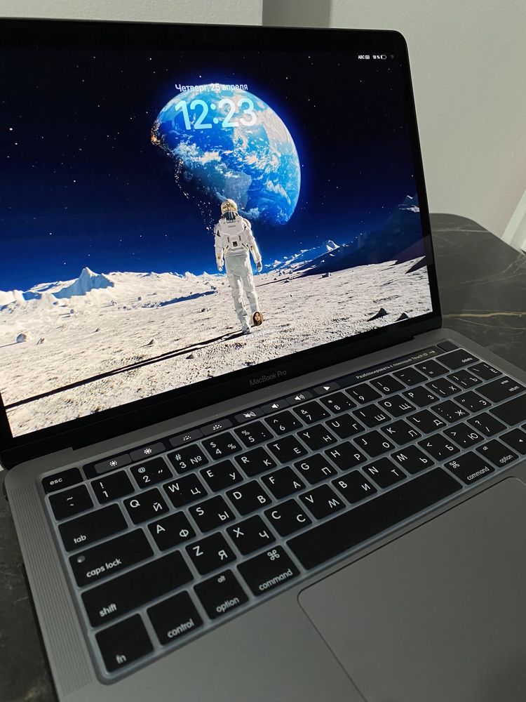 Apple MacBook Pro 13