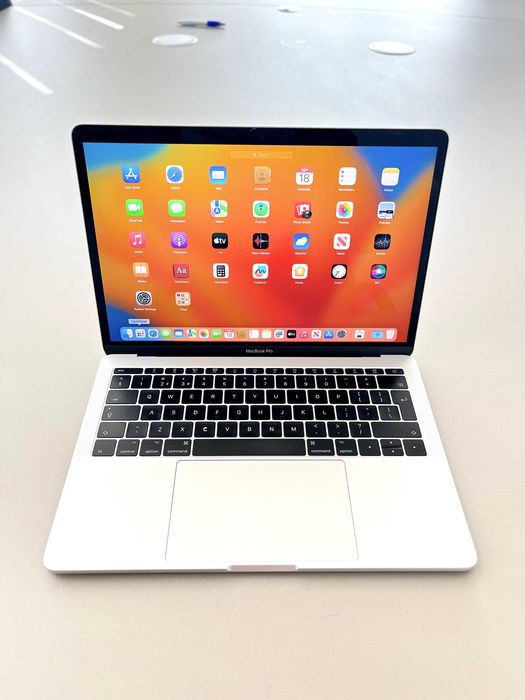Apple MacBook PRO 13' A1708 mid 2017 i7 2.5Gz 16GB 256 GB NVMe Silver
