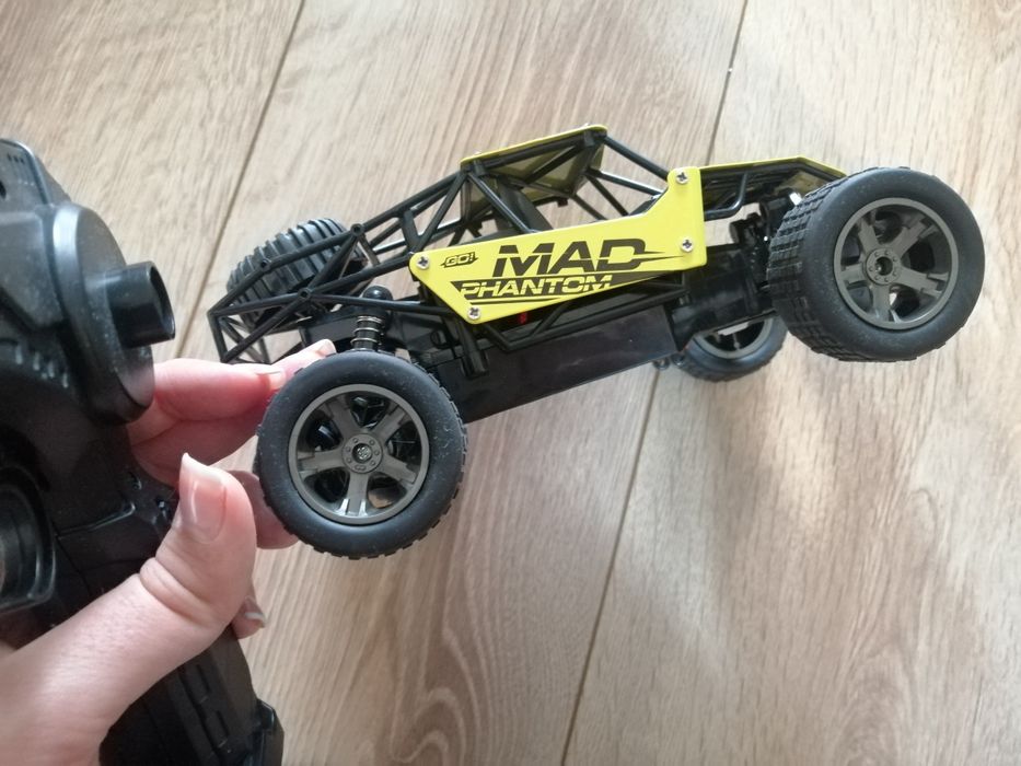 Кола с дистанционно