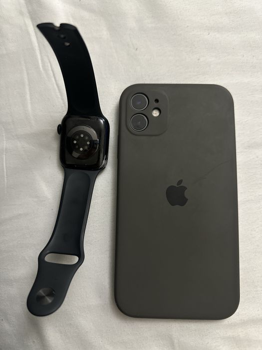 Iphone 11, часы от iphone.