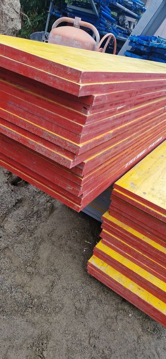 Inchiriez panouri doka