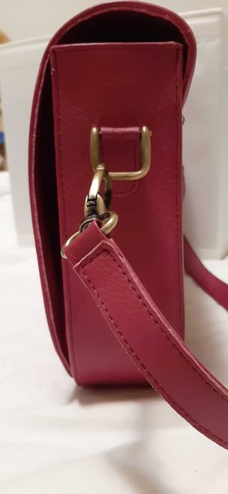 Geanta piele roz medie 190 RON