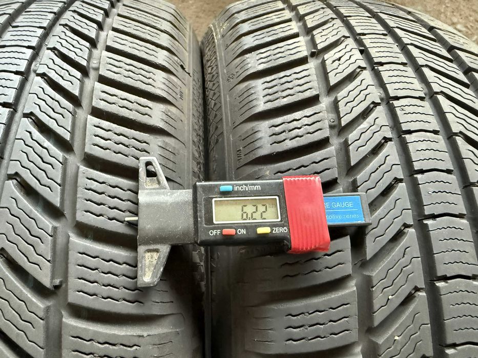 2x Anvelope Iarna 215/55 R17 - Continental Winter Contact TS870P