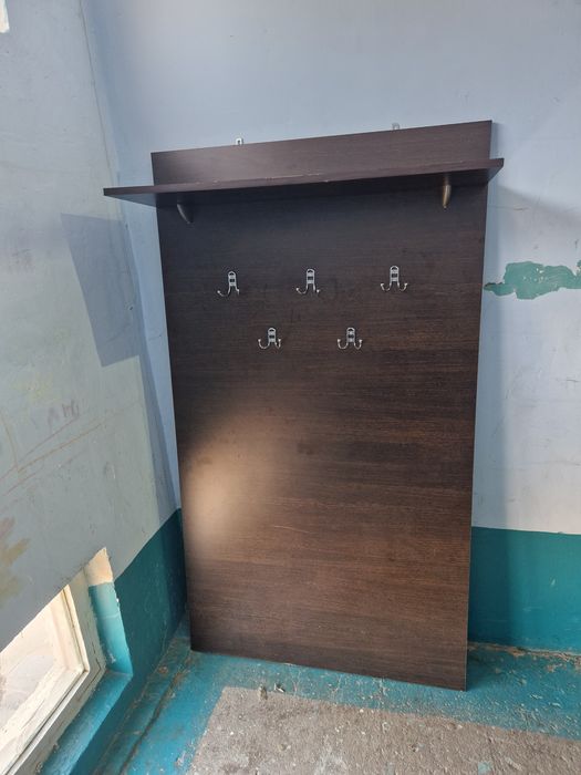 Продам прихожую б/у