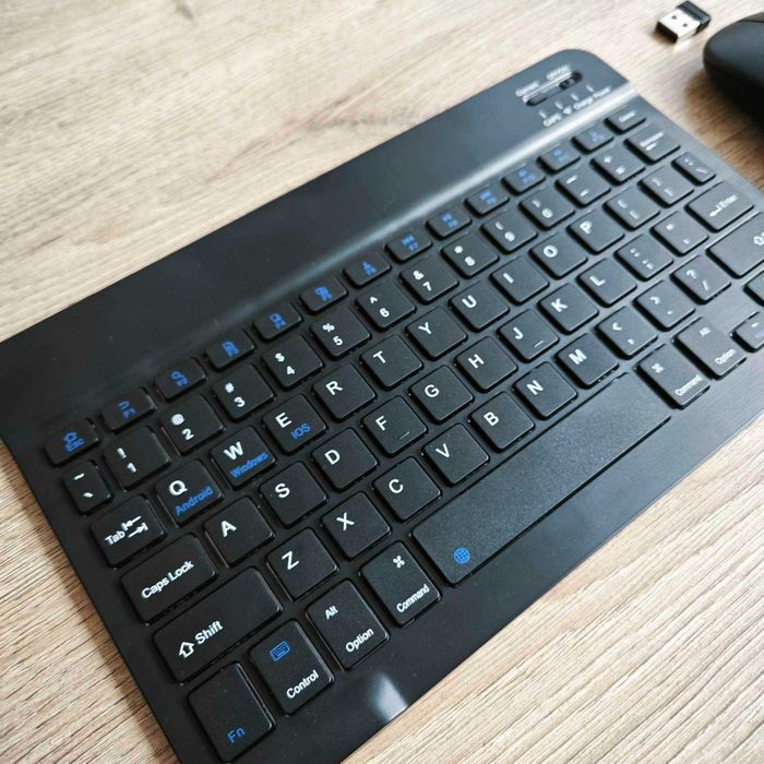 Безжична Bluetooth клавиатура + мишка - комплект за таблет