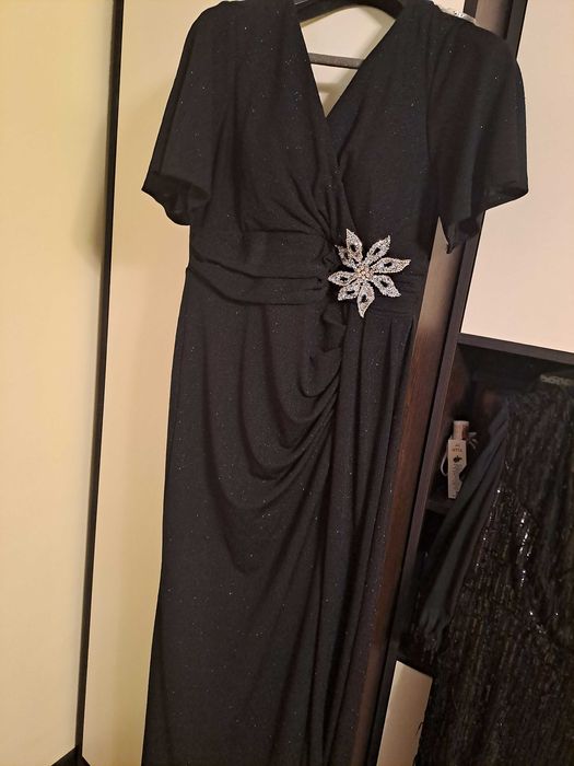 Vand rochie de ocazie